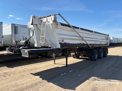2014 Arne's 31 ft Tri/A End Dump Trailer