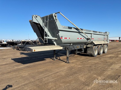 2009 Gravhaul 32 ft Tri/A End Dump Trailer