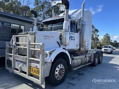 2009 Western Star 4800 T/A Sleeper Truck Tractor