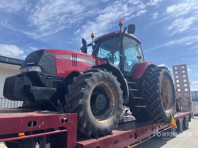 Case MX255 4WD Tractor