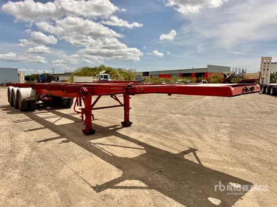 2007 MaxiTrans 13.7 m Tri/A Container Trailer