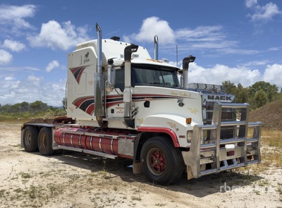 2005 Mack CLR866 Titan T/A Sleeper Truck Tractor
