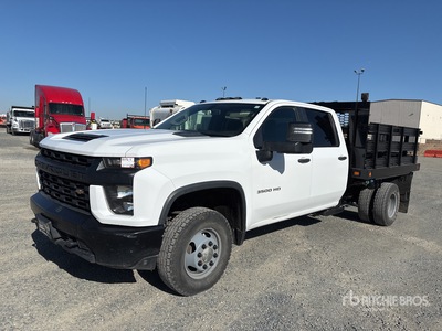 2020 Chevrolet Silverado 3500HD 4x4 Flatbed Truck