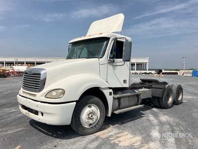 2007 Freightliner Columbia 6x4 Tractocamion con Dormitorio / T/A Day Cab Truck Tractor