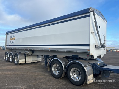 2022 Sloanebuilt 10.2 m Tri/A End Dump Trailer