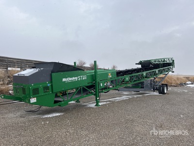 2024 McCloskey ST100 36 in x 100 ft Portable Radial Stacking Conveyor (Unused)