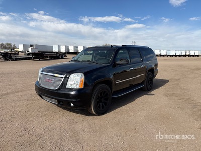2013 GMC Yukon Denali XL 2WD SUV
