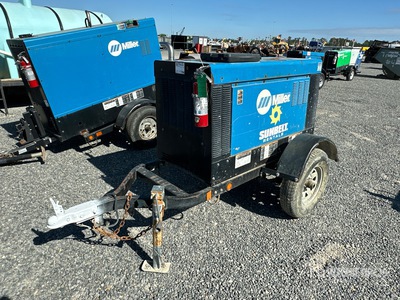 2018 Miller Big Blue 400 Pro 400 A Mobile Multi-Process Engine Driven Welder