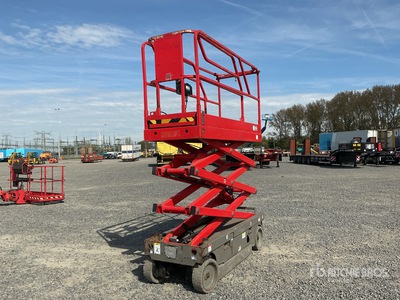 2016 Haulotte COMPACT8 Electric Scissor Lift