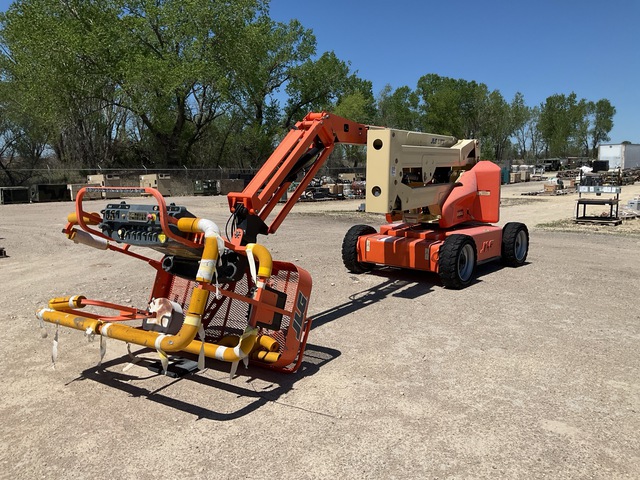 JLG E450AJ Articulating Boom Lift JLG E450AJ Articulating Boom Lift