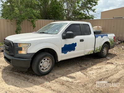 2015 Ford F-150 XL 4x2 Extended Cab Pickup