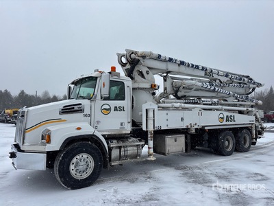 2022 DY DCP38X-5ZR 98 ft on 2023 Western Star 4700SB 6x4 Betonpomp vrachtwagen