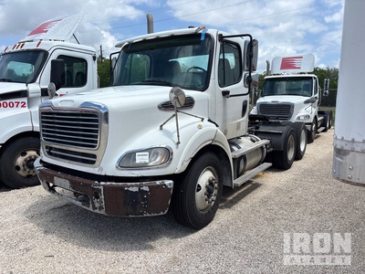 2016 Freightliner M2112 6x4 トラックトラクター（T/A）