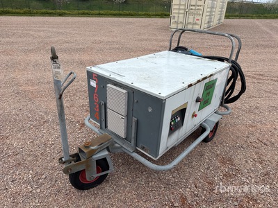 2004 3GST-200/260-L Chargeuse Baggage Tractor