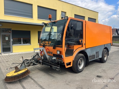 2004 Aebi MFH 5000 Camion barredora