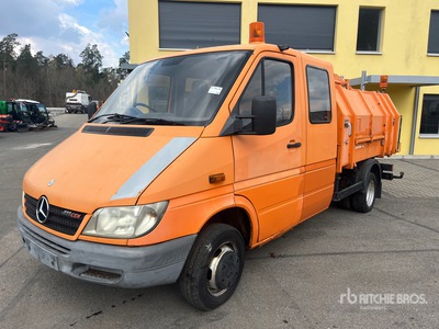 2003 Mercedes-Benz Sprinter 411CDI 4x2 Crew Cab Side Loader Waste Collection Truck