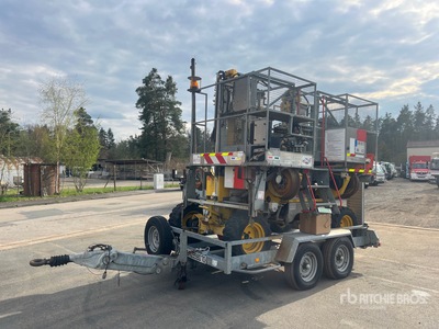 2011 France Elevateur LOR'AXE 4x4 Ride-On Hydraulic Railway Construction Hoist