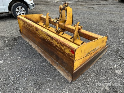 Gannon Woods 93 in Box Scraper