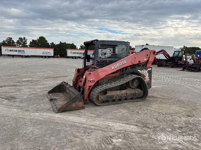 2015 Kubota SVL90-2 Compact Track Loader