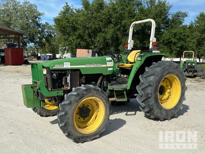 John Deere 5520 Tracteur agricole 4 roues motrices