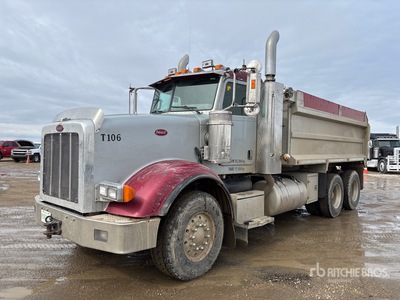 2007 Peterbilt 367 6x4 T/A Camión dumper