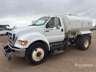 2013 Ford F-750 XL 2000 gal 4x2 Water Truck