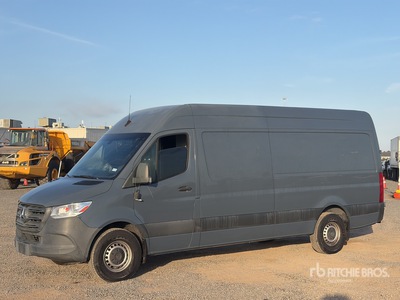 2019 Mercedes-Benz Sprinter 2500 Cargo Van