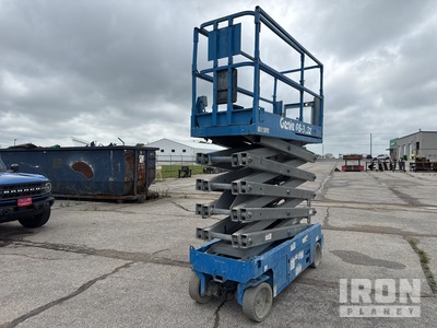 2015 Genie GS3232 Scissor Lift