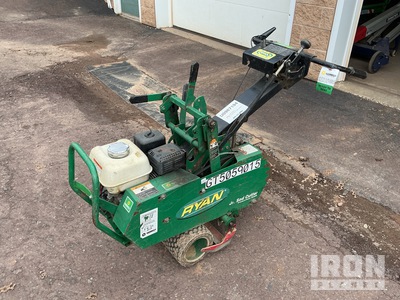 2015 Ryan 544954C Cosechadora de suelo