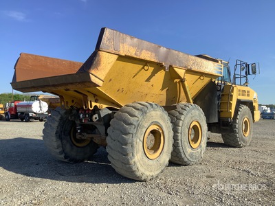 Komatsu HM400-3 Articulated Dump Truck