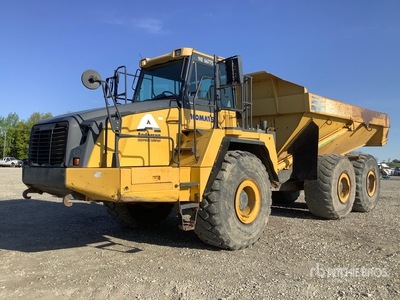 Komatsu HM400-3 Camión Dumper Articulado