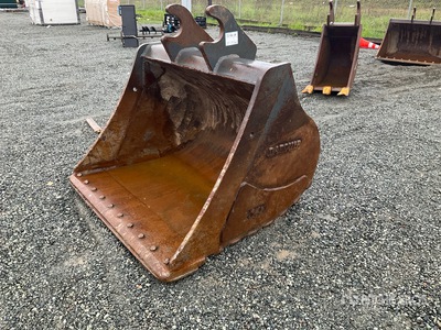 Daequip HE200 55 in Cleanup Excavator Bucket - Fits Doosan DX225LC
