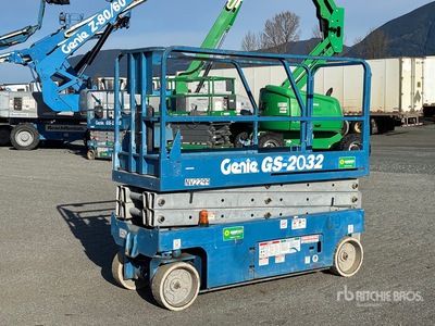 2005 Genie GS-2032 Electric Scissor Lift