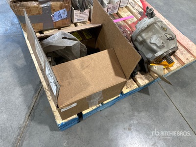 Quantity of Miscellaneous Commander Parts Pièces diverses