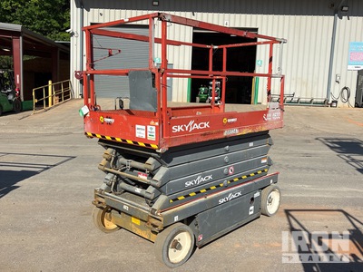 2017 Skyjack SJIII-4632 Electric Scissor Lift