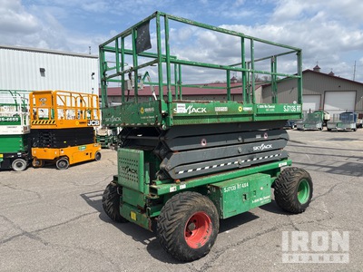 2016 Skyjack SJ7135RT Dual Fuel 4x4 Scissor Lift