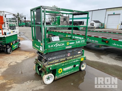2013 Skyjack SJIII-3219 Electric Scissor Lift