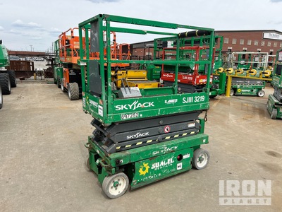 2016 Skyjack SJIII-3219 Electric Scissor Lift