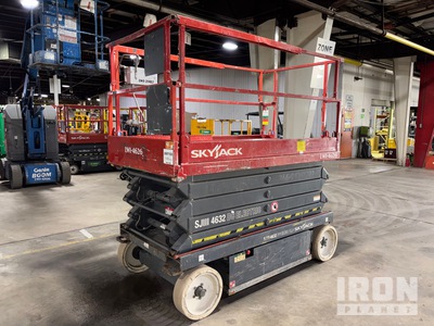 2013 Skyjack SJIII 4632 Electric Scissor Lift