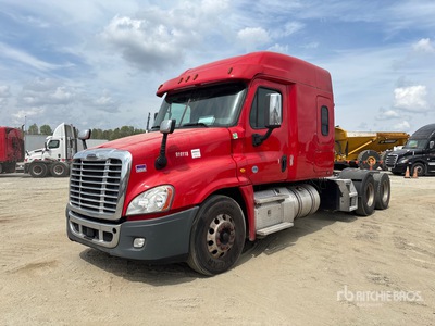 2019 Freightliner Cascadia 125 6x4 T/A Sleeper Truck Tractor
