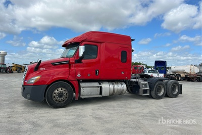 2020 Freightliner Cascadia 126 6x4 3- Achs Sattelzugmaschine mit Schlafkabine