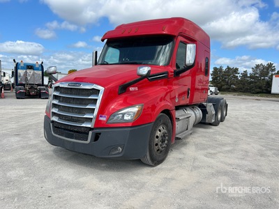2020 Freightliner Cascadia 126 6x4 T/A Sleeper Truck Tractor