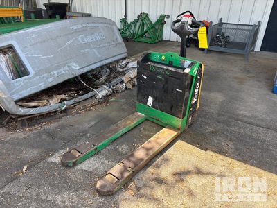 2019 Yale MPB045VG 4510 lb Electric Pallet Jack