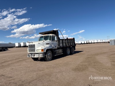 1998 Mack CH600 6x4 Camion à benne basculante D/E