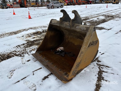 Accurate 54 in Q/C Cleanup Graafmachine Bak - Fits Hitachi ZX135US-5N