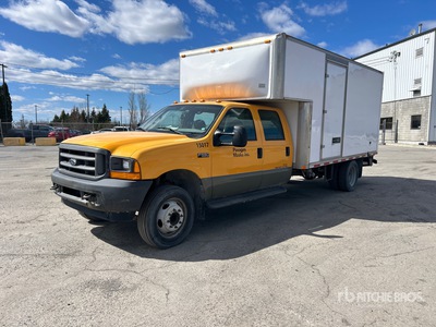 2001 Ford F-550 4x2 Crew Cab Utiliteits vrachtwagen