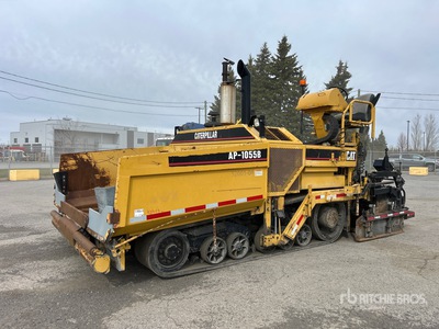 2003 Cat AP-1055B Track Asphalt Paver