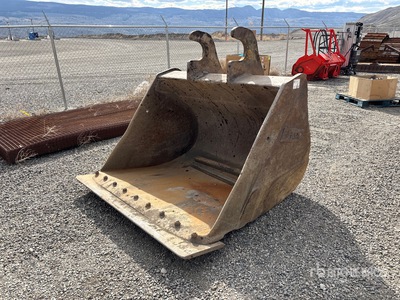 70 in Q/C Cleanup Łyżka do koparki - Fits John Deere 350G LC