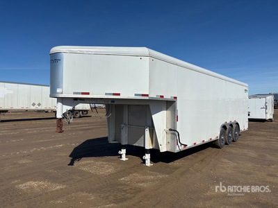 2026 Royal Cargo 24 ft Tri/A Gooseneck Enclosed Trailer