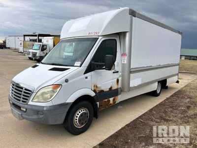 2009 Freightliner Sprinter 3500 4x2 Van Truck